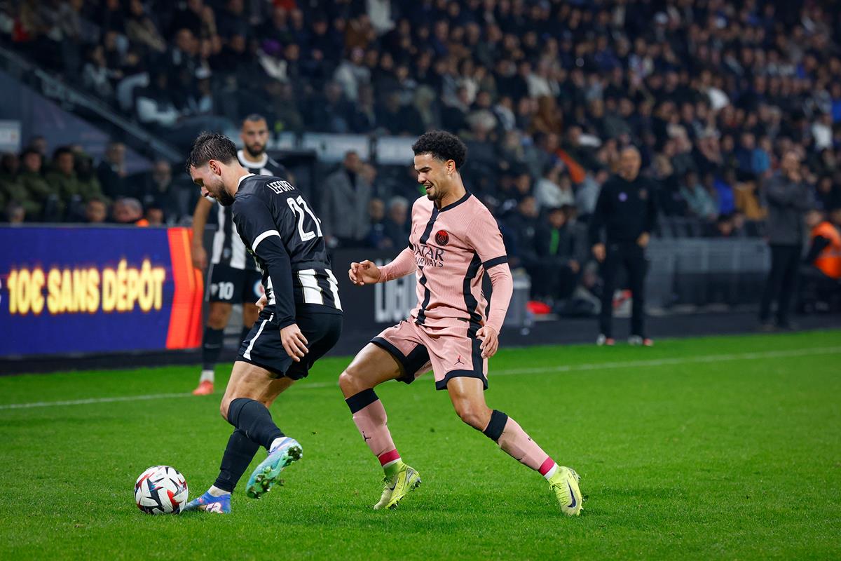 Angers vs PSG (03:00 &#8211; 10/11) | Xem lại trận đấu